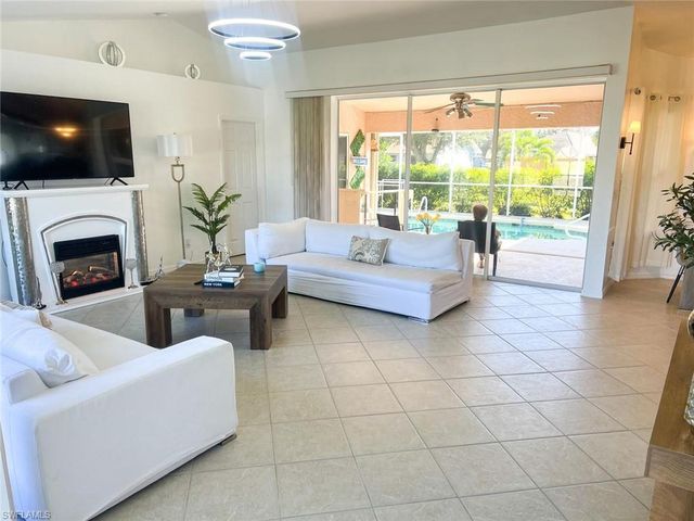 1124 47th ST, Cape Coral, FL 33914