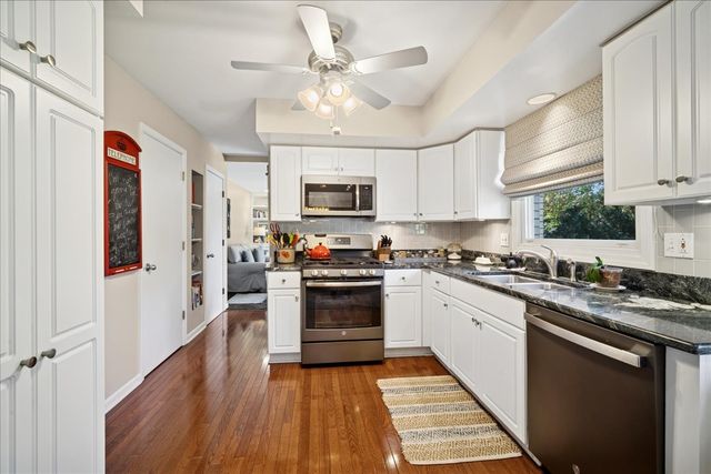 1014 S Grace Street, Mount Prospect, IL 60056