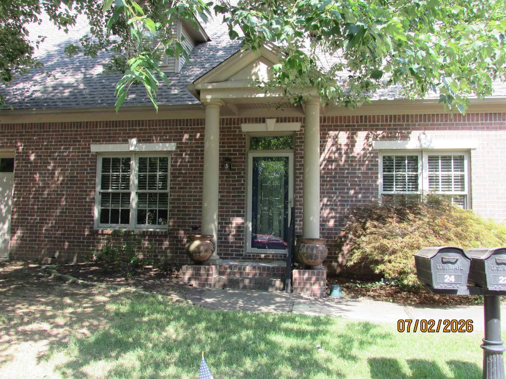 22 Creekwood Cove, North Little Rock, AR 72116