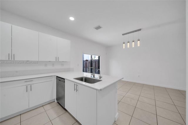 12960 SW 232nd Ln, Homestead, FL 33032