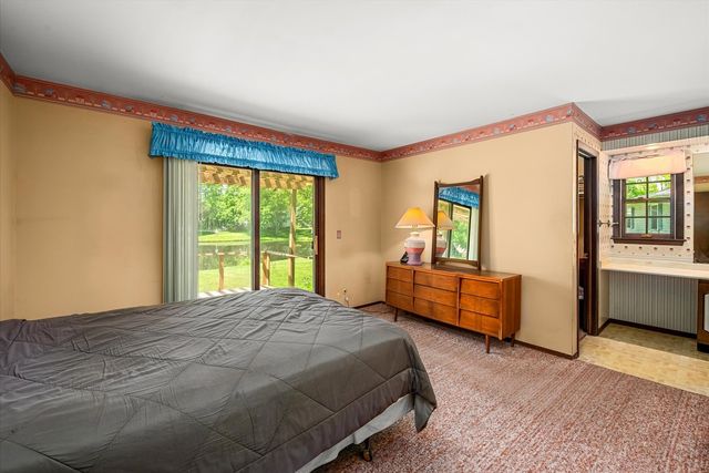 33 Somerset Road, Montgomery, IL 60538