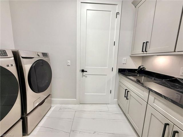 2618 NW 8th TER, Cape Coral, FL 33993