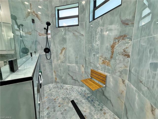 2618 NW 8th TER, Cape Coral, FL 33993