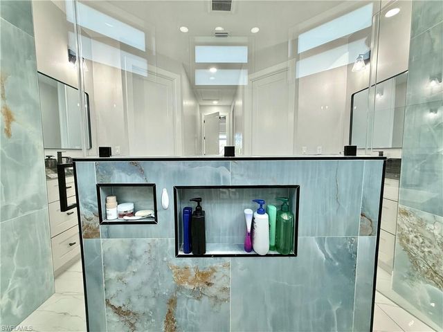 2618 NW 8th TER, Cape Coral, FL 33993