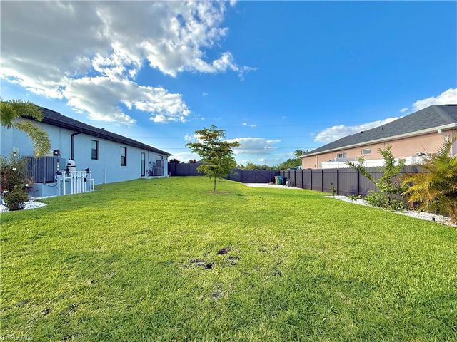 2618 NW 8th TER, Cape Coral, FL 33993