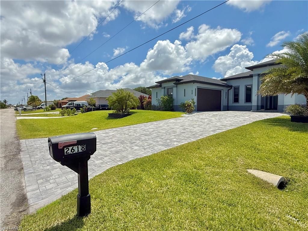 Image 2 of property listing at 2618 NW 8th TER, Cape Coral, FL 33993