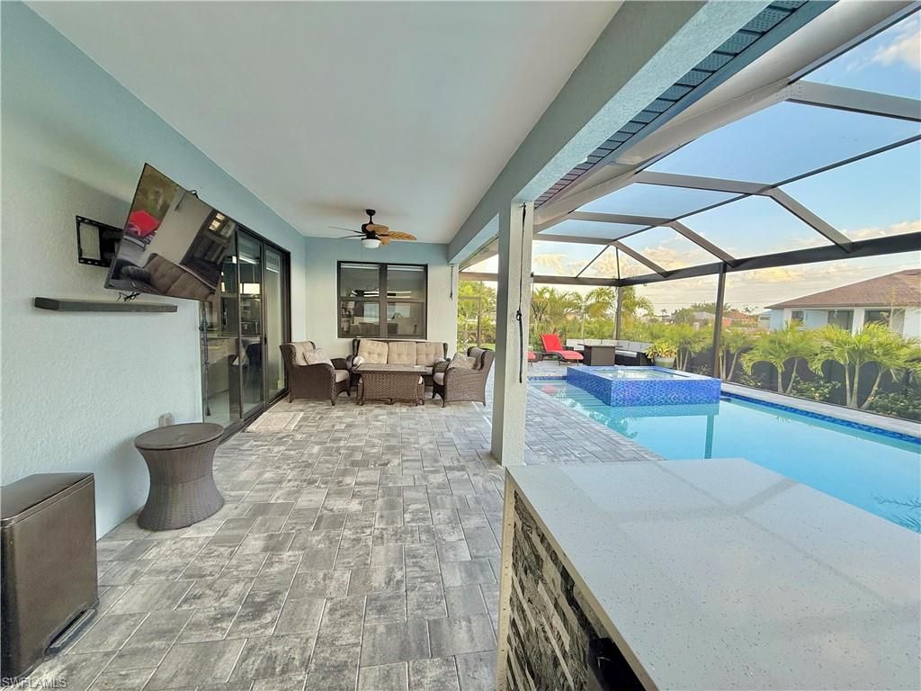 Image 25 of property listing at 2618 NW 8th TER, Cape Coral, FL 33993