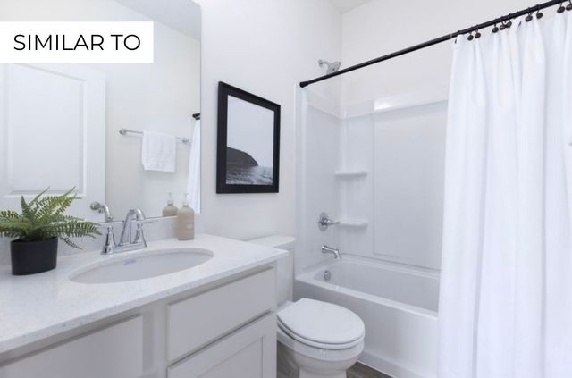 120 NW Rolling Circle, Waukee, IA 50263