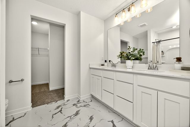 120 NW Rolling Circle, Waukee, IA 50263