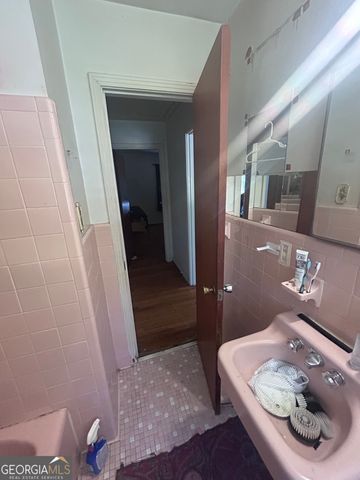 625 NW Church Street NW, Atlanta, GA 30318