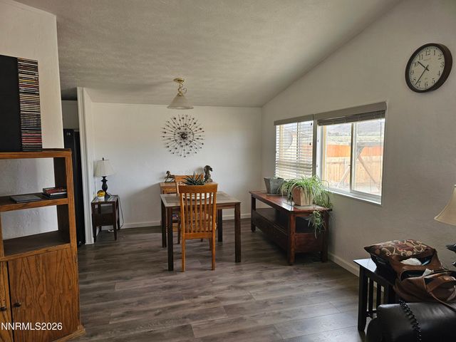 557 E Us Highway 95A, Yerington, NV 89447