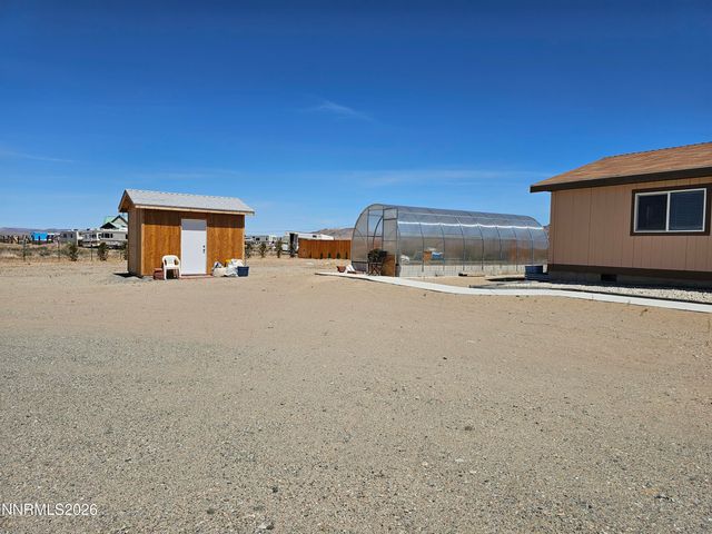 557 E Us Highway 95A, Yerington, NV 89447