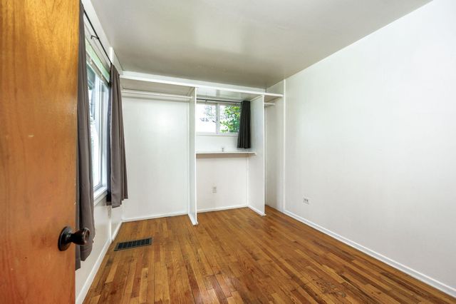 128 S Mountain Avenue, Ashland, OR 97520