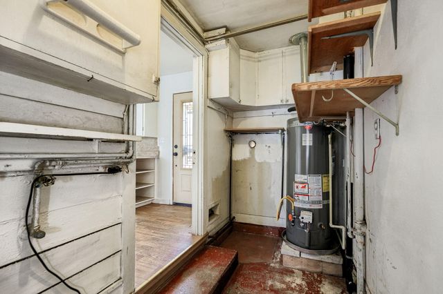 128 S Mountain Avenue, Ashland, OR 97520