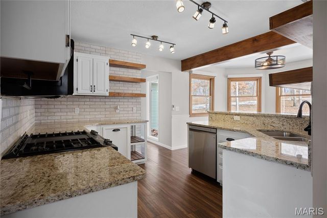 130 Double Tree Lane, Camdenton, MO 65020