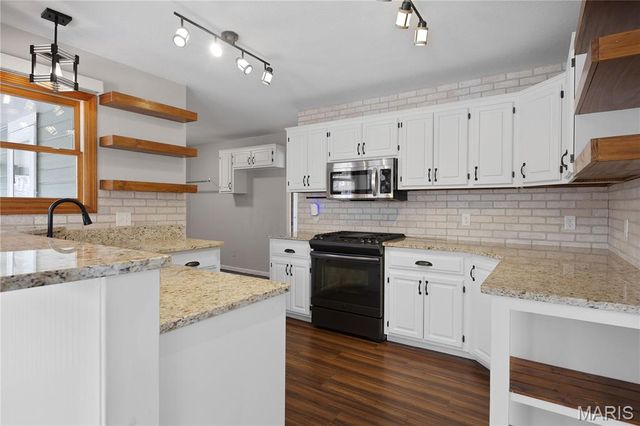 130 Double Tree Lane, Camdenton, MO 65020