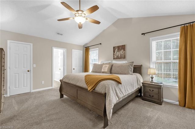 8 Broadleaf Court, Summerfield, NC 27358