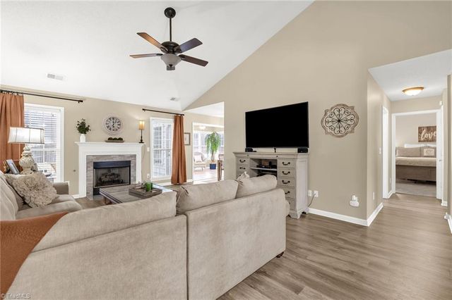 8 Broadleaf Court, Summerfield, NC 27358