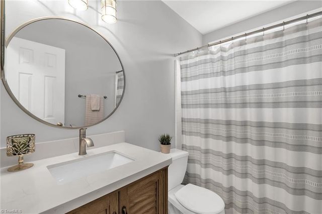 8 Broadleaf Court, Summerfield, NC 27358