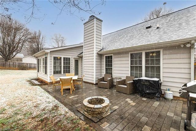 8 Broadleaf Court, Summerfield, NC 27358