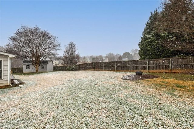 8 Broadleaf Court, Summerfield, NC 27358