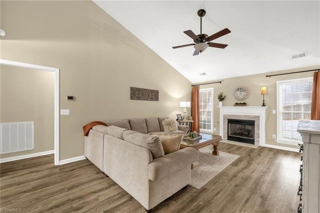 8 Broadleaf Court, Summerfield, NC 27358