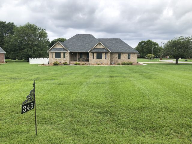 345 Franklin Heights Dr, Winchester, TN 37398