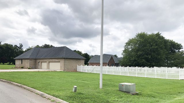 345 Franklin Heights Dr, Winchester, TN 37398