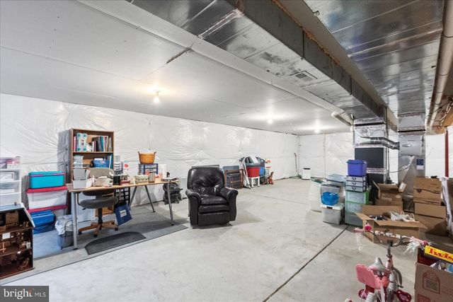 555 COUNTRYSIDE RD, Seven Valleys, PA 17360