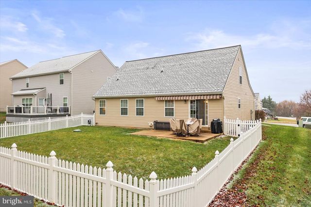 555 COUNTRYSIDE RD, Seven Valleys, PA 17360