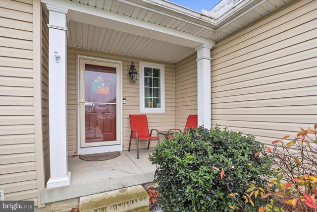 555 COUNTRYSIDE RD, Seven Valleys, PA 17360