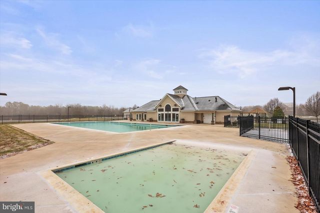 555 COUNTRYSIDE RD, Seven Valleys, PA 17360