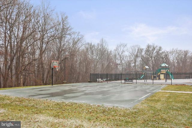 555 COUNTRYSIDE RD, Seven Valleys, PA 17360