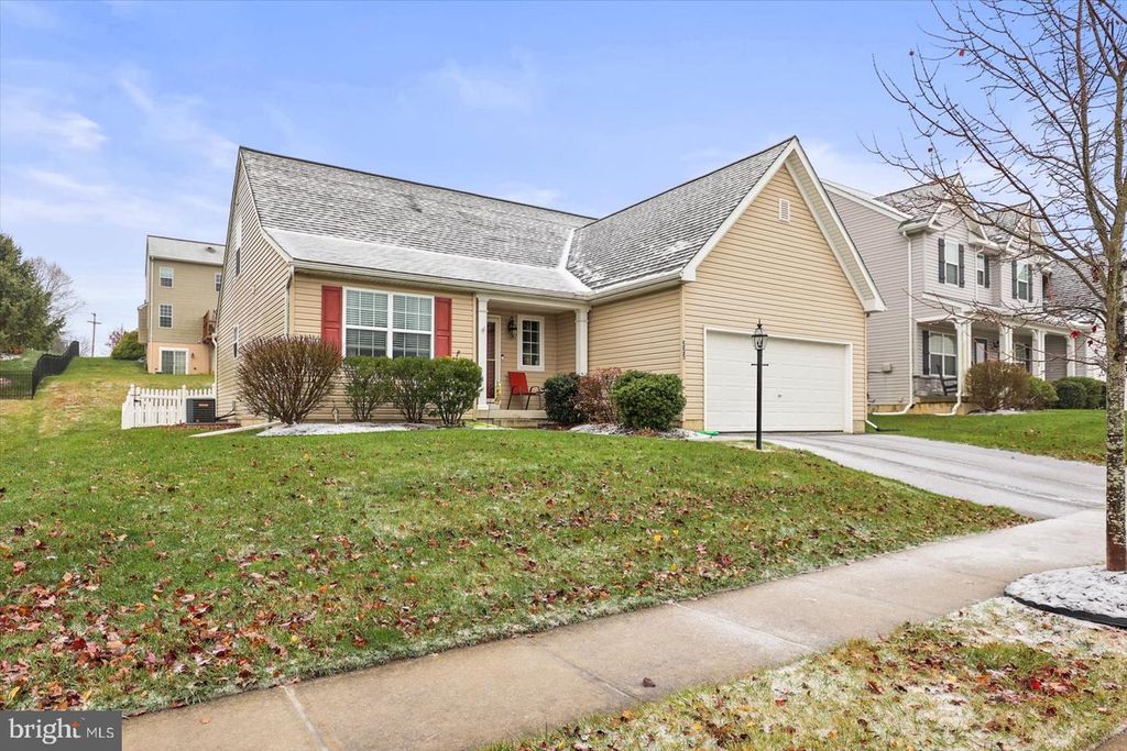 555 COUNTRYSIDE RD, Seven Valleys, PA 17360