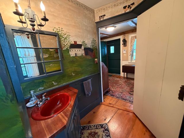 246 South Road, Candia, NH 03034