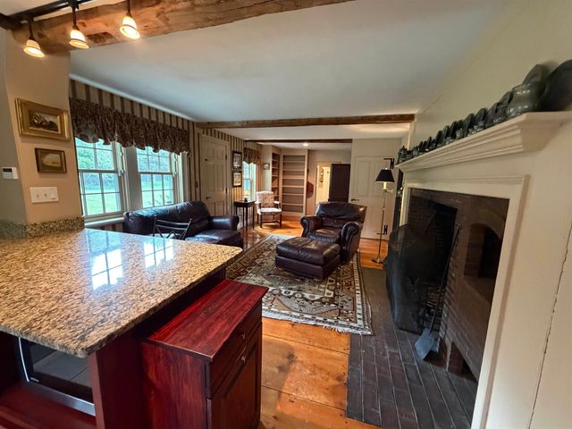 246 South Road, Candia, NH 03034