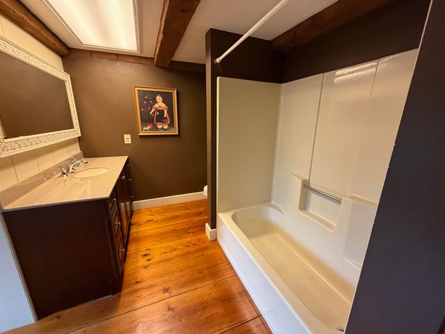 246 South Road, Candia, NH 03034