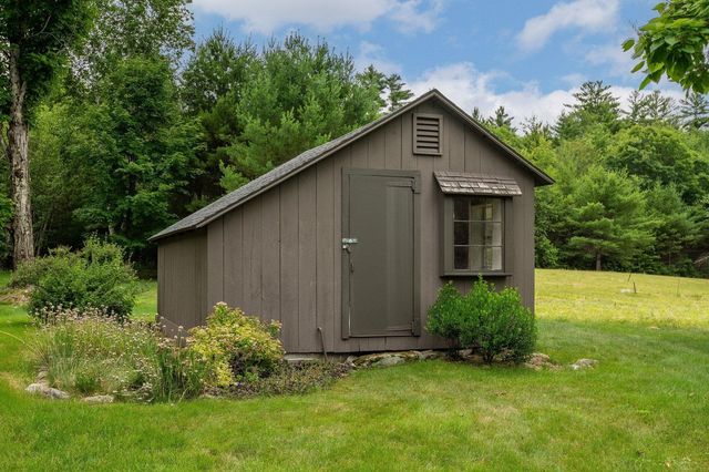 246 South Road, Candia, NH 03034