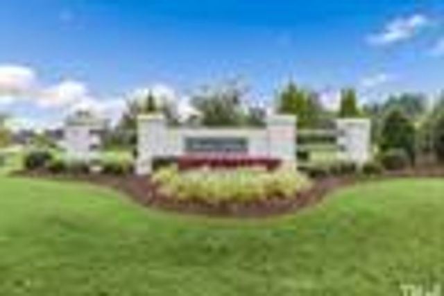 504 Barbour Farm Lane, Four Oaks, NC 27524