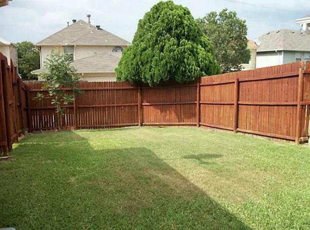 1331 Overlook Drive, Lewisville, TX 75067