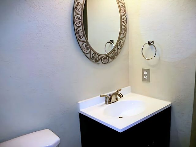 1331 Overlook Drive, Lewisville, TX 75067