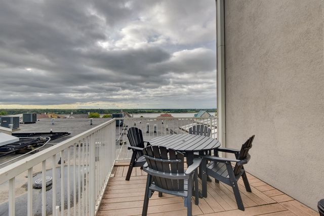 435 S Front St Apt 303, Memphis, TN 38103