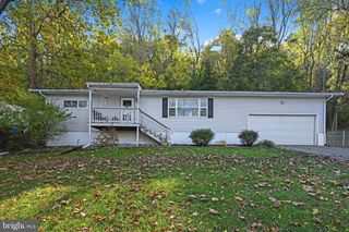 464 MARSH RUN RD, New Cumberland, PA 17070