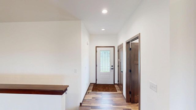 1222 Leo DRIVE, Holmen, WI 54636