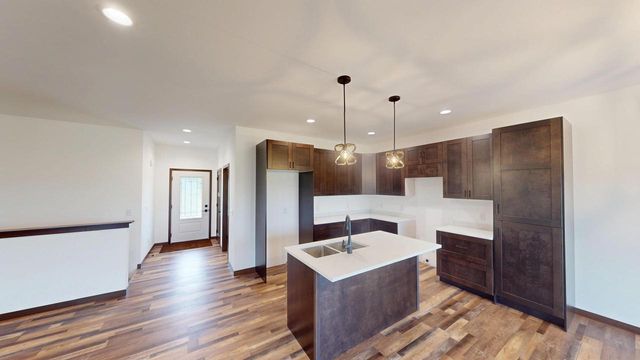 1222 Leo DRIVE, Holmen, WI 54636