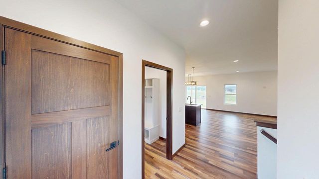 1222 Leo DRIVE, Holmen, WI 54636