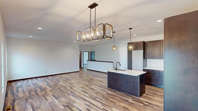 1222 Leo DRIVE, Holmen, WI 54636