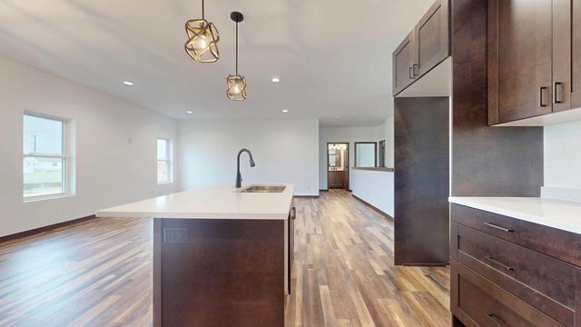 1222 Leo DRIVE, Holmen, WI 54636