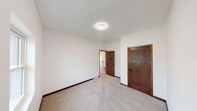 1222 Leo DRIVE, Holmen, WI 54636
