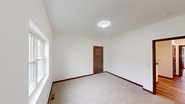 1222 Leo DRIVE, Holmen, WI 54636